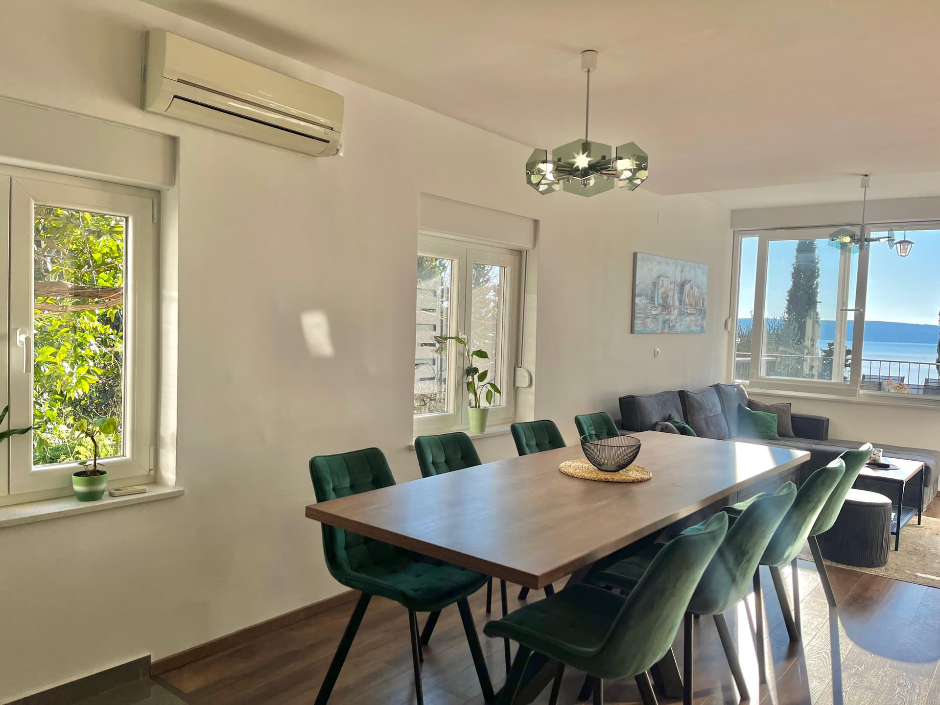Dining area with sea view